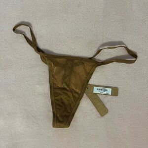 NWT SKIMS glissenette string thong chai neutral size large